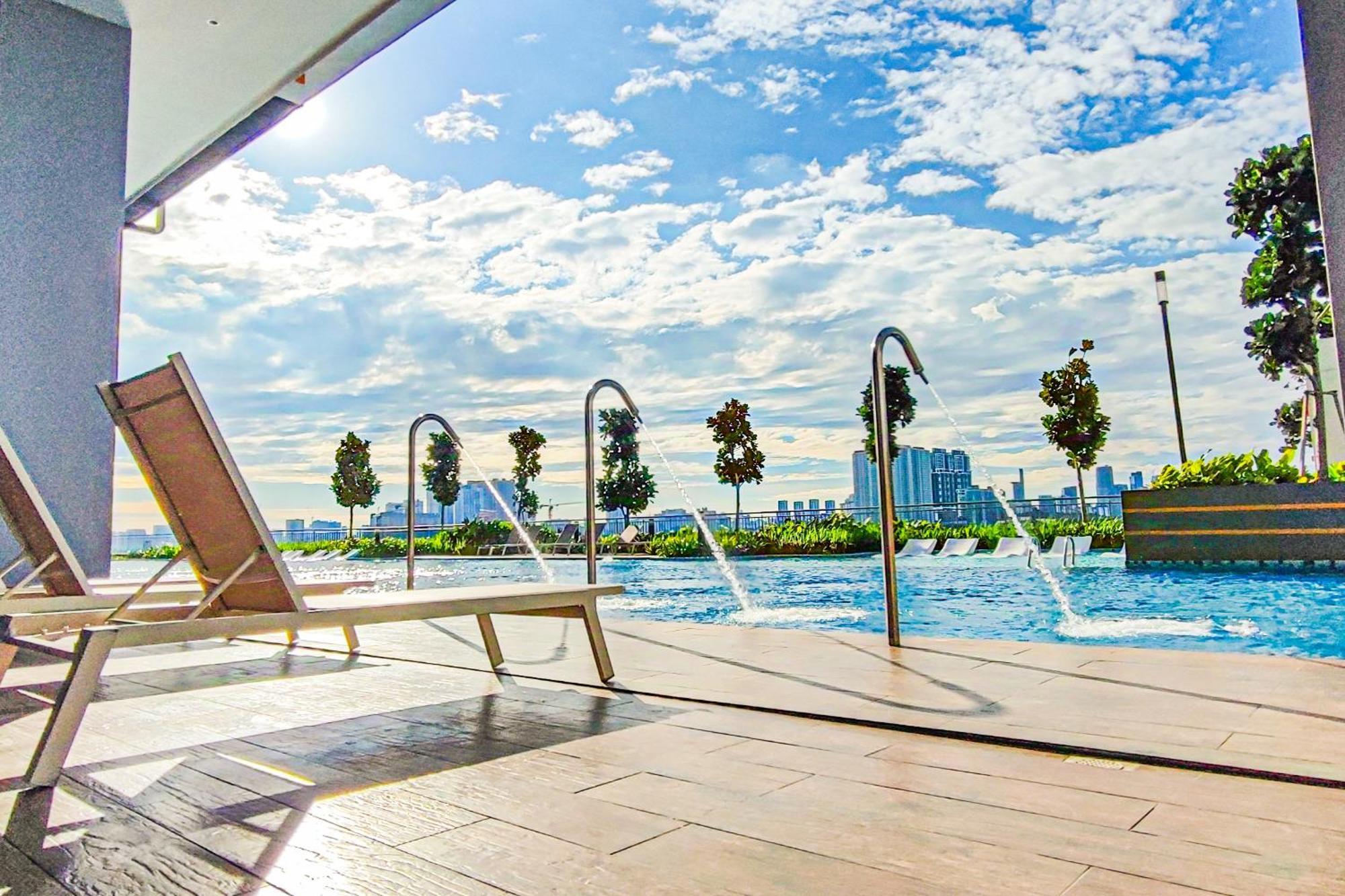 Pangsapuri Cloud Deck At Pixel Sentral By Hck *