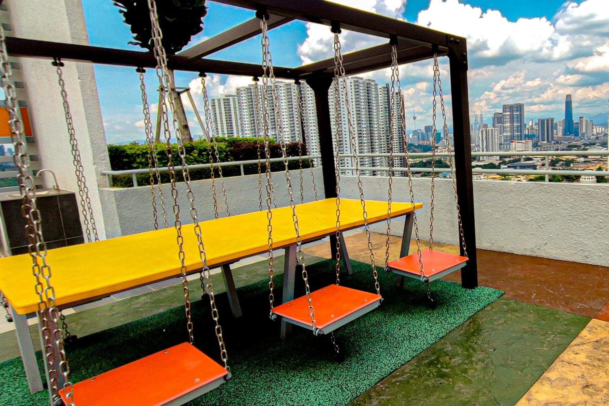 Pangsapuri Cloud Deck At Pixel Sentral By Hck