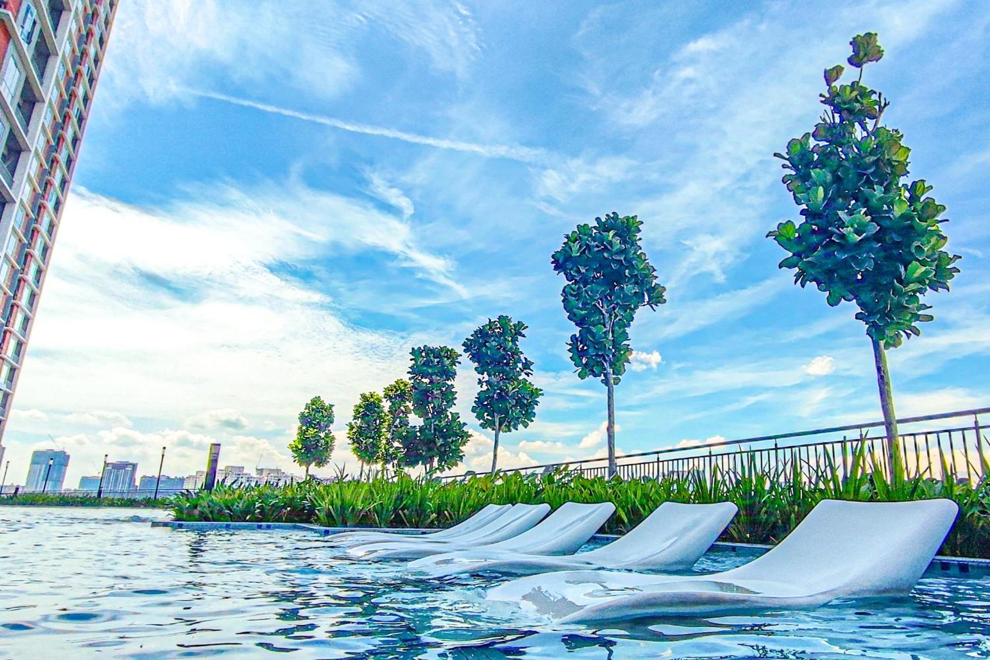 Cloud Deck At Pixel Sentral By Hck * Kuala Lumpur