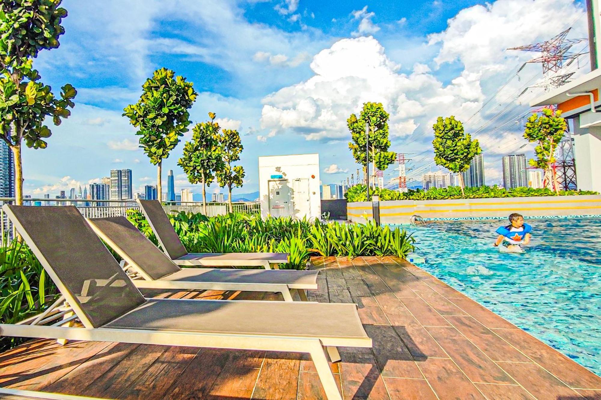 Cloud Deck At Pixel Sentral By Hck Pangsapuri Kuala Lumpur
